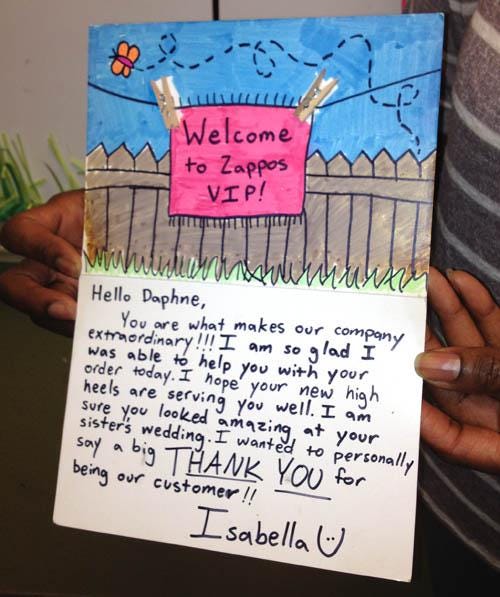 A imagem mostra uma carta de agradcimento da Zappos para fidelizar clientes.